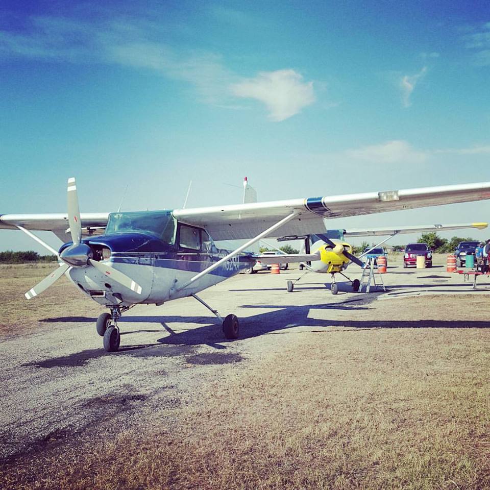 Dallas Skydive Center Cessna 182 Alpha and Bravo